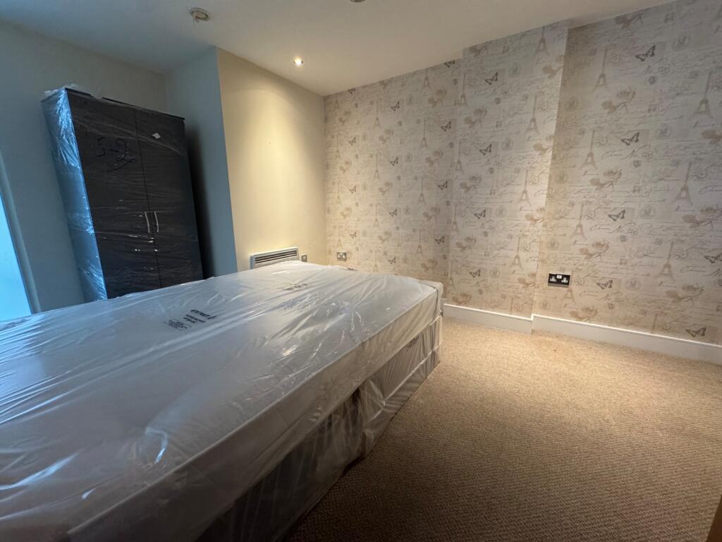 Apartment in Nottingham, Nottinghamshire - View 5