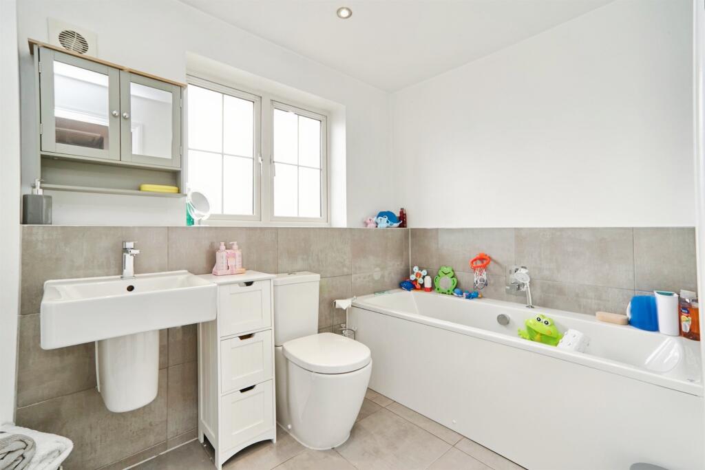 Additional image 6 of Dobson Rise, Apperley Bridge, Bradford