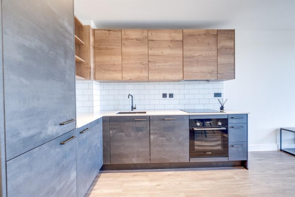 Additional image 5 of Cardigan Wharf, Glasswater Locks,B4