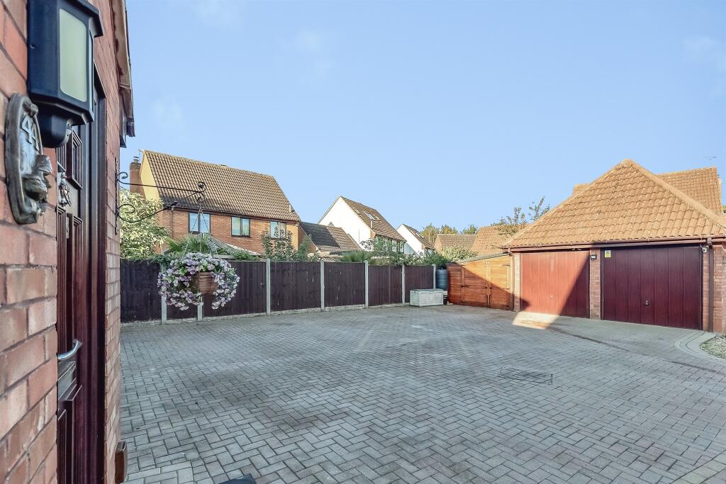 House in Peterborough, New Werrington - View 3