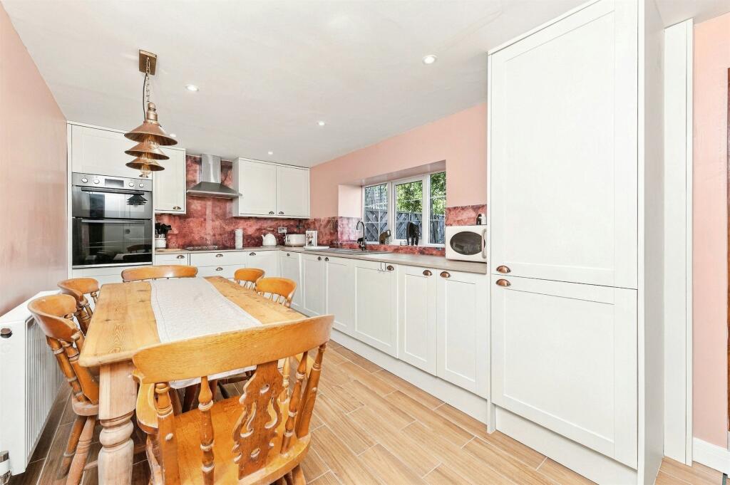 House in Kirklees, West Yorkshire - View 5