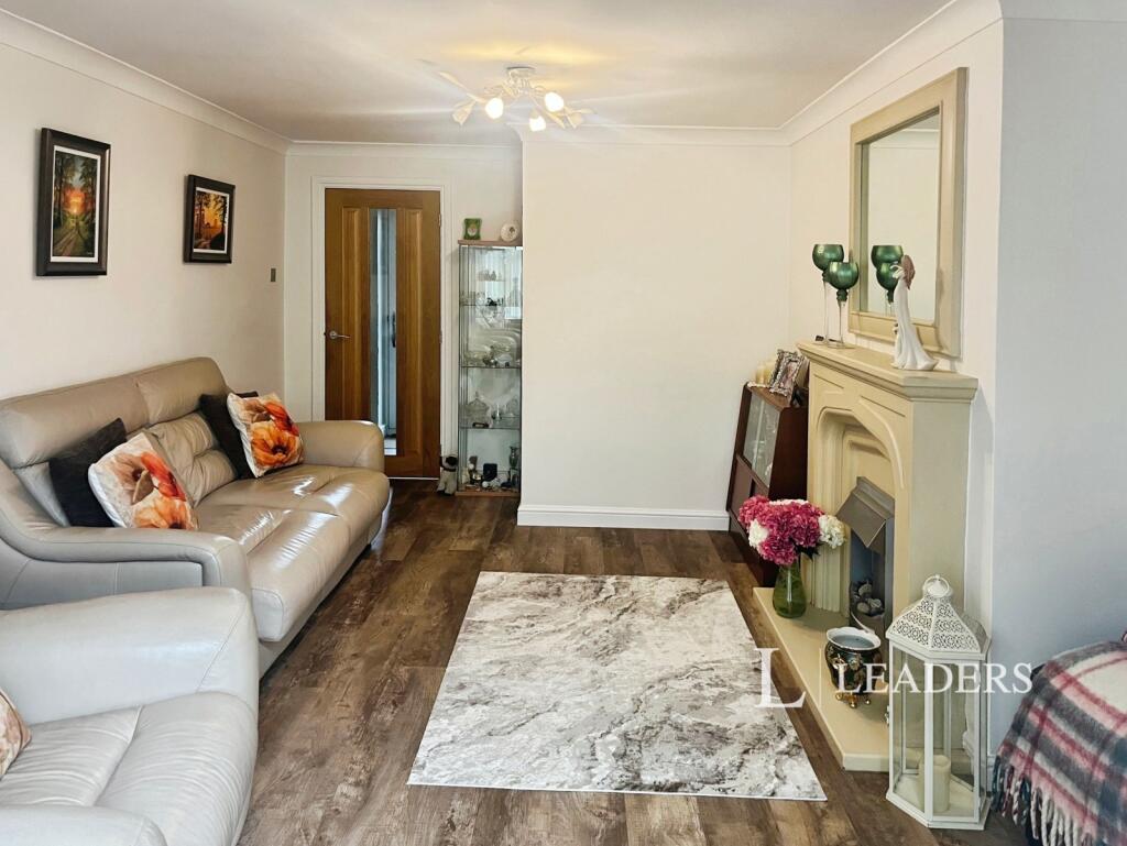 House in Nottingham - View 5