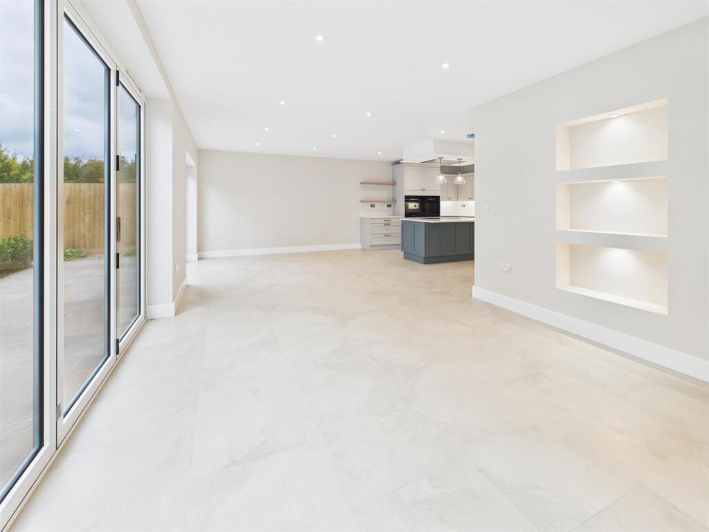 House in Peterborough - View 5