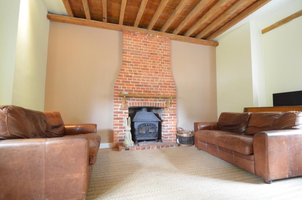 Duncton, Petworth, GU28 - More