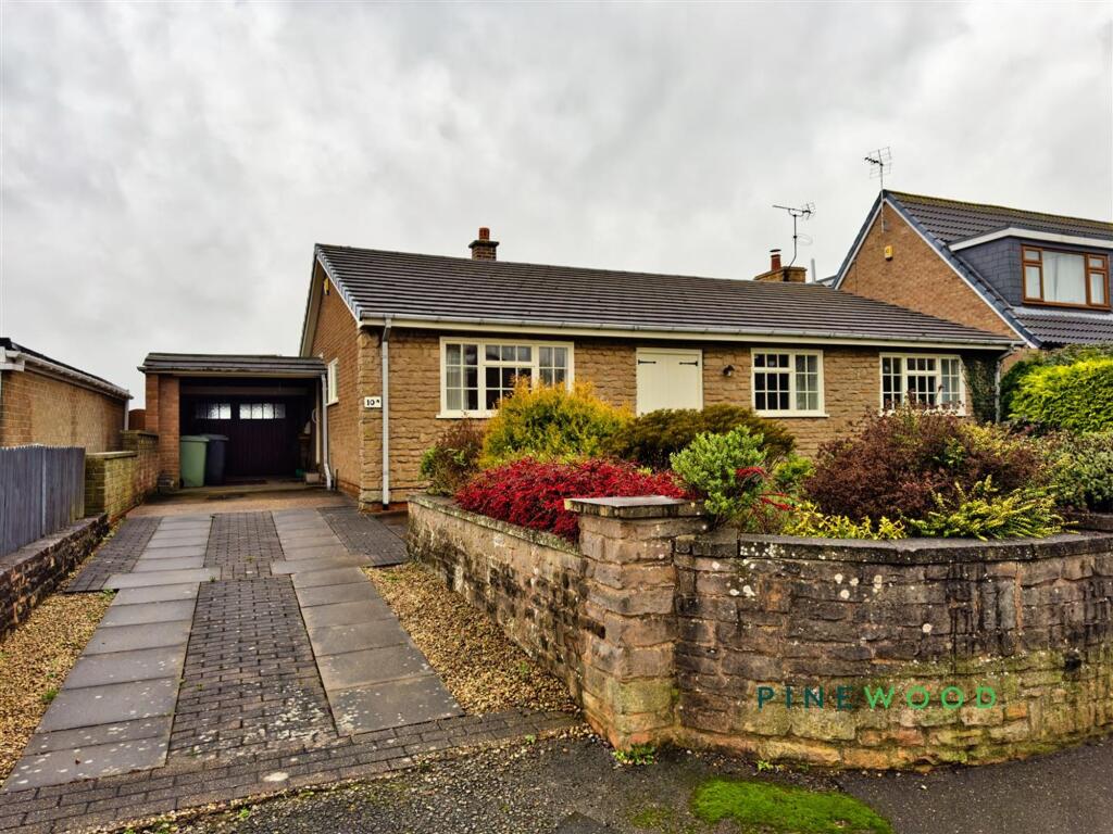 House in Bolsover, Whitwell - View 2