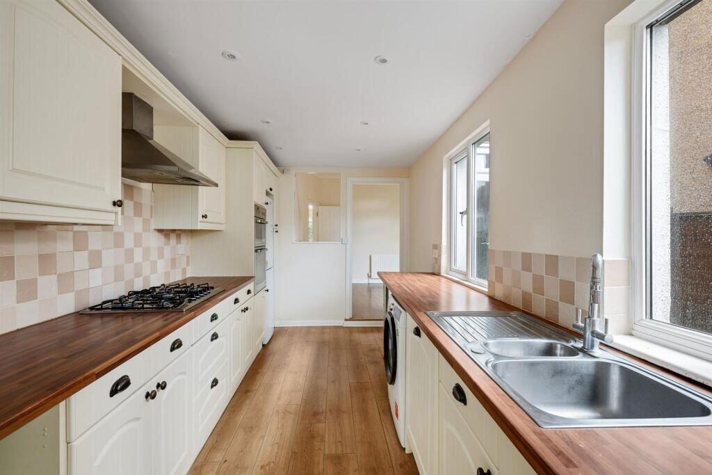 House in London - View 4