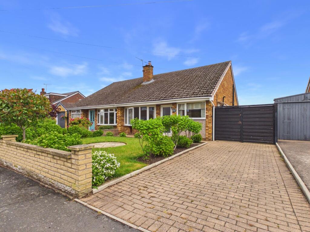 Main image of property: 39 Springfield Avenue, Newport