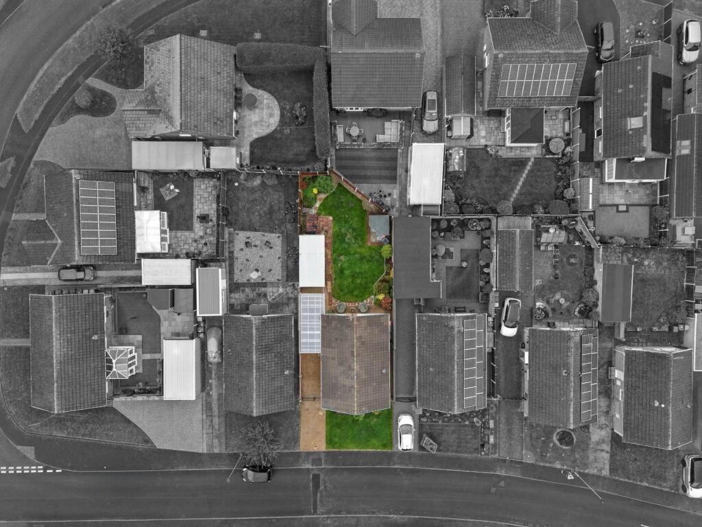 House in Rotherham, Bramley - View 2