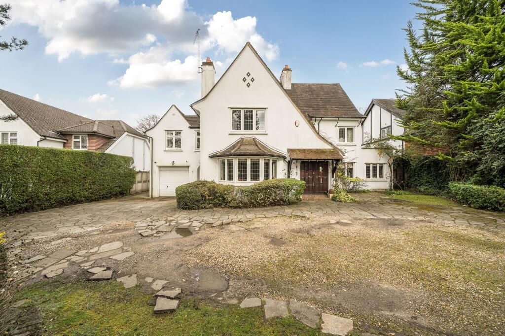Main image of property: Smitham Bottom Lane, Purley, CR8
