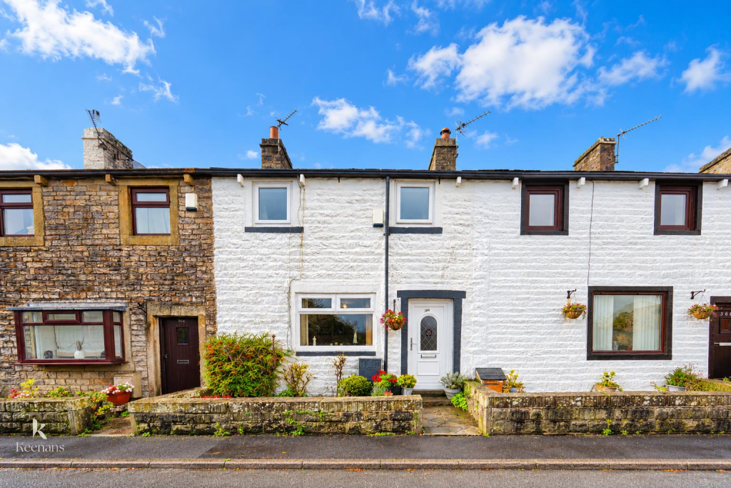 2-bed house on Gisburn Road, Blacko, £190,000
