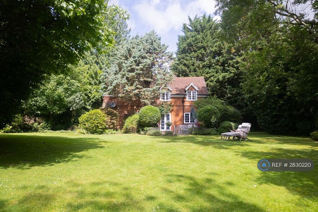 Main image of property: Bath Road, Knowl Hill, Reading, RG10