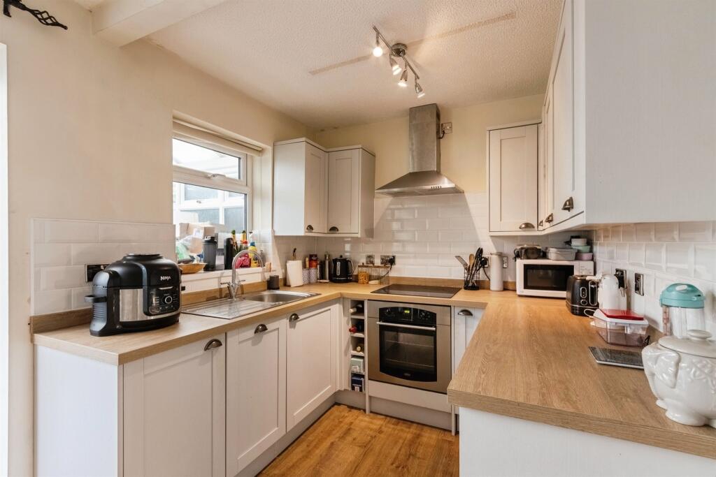 Mead Grove, LEEDS, LEEDS