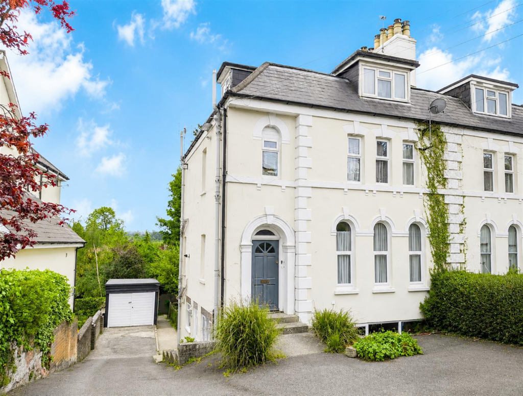 Main image of property: New Town, Uckfield, TN22 5DD