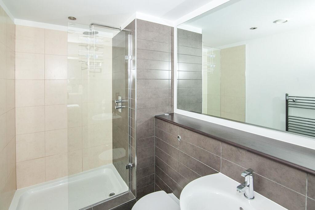 Apartment in Manchester - More