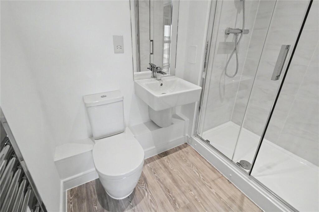 Apartment in Dartford - More