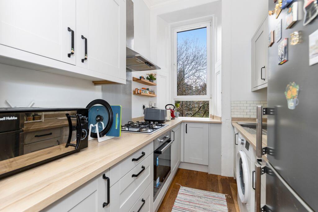 15/7 Brougham Street, Tollcross, Edinburgh, EH3 9JS - View 2