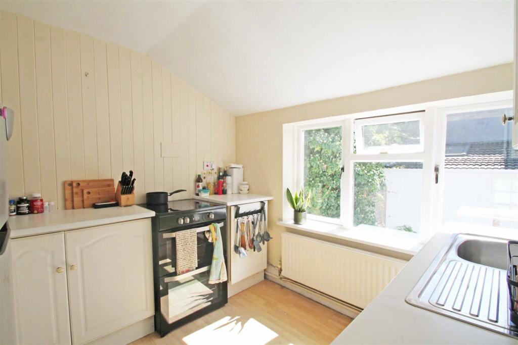 Apartment in Brighton, Brunswick - View 5