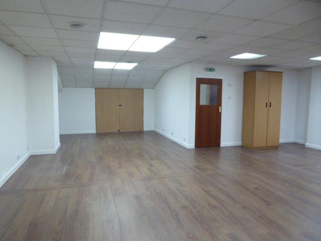 P1050267  rearBR.JPG