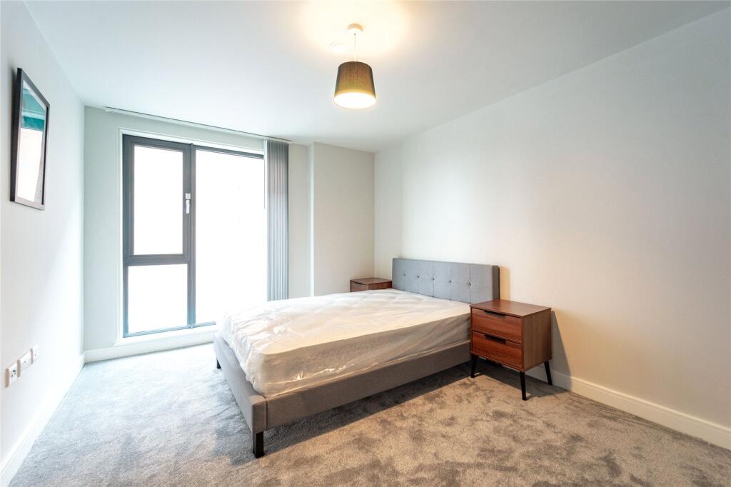 Apartment in Birmingham, West Midlands - View 5