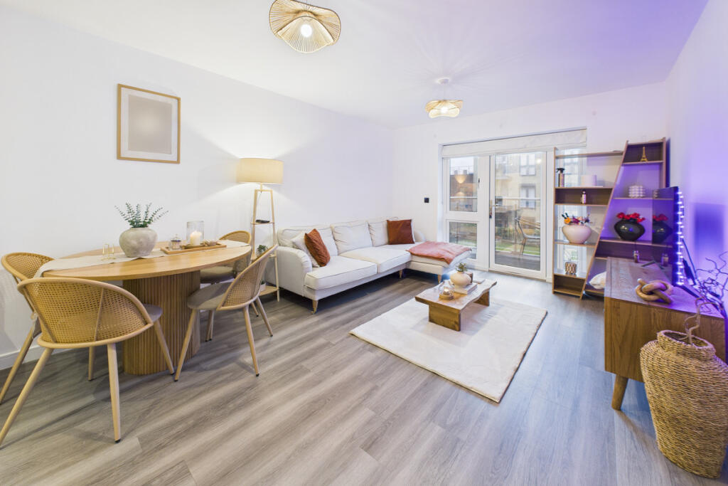 Main image of property: Frogmore Road, Hemel Hempstead, HP3