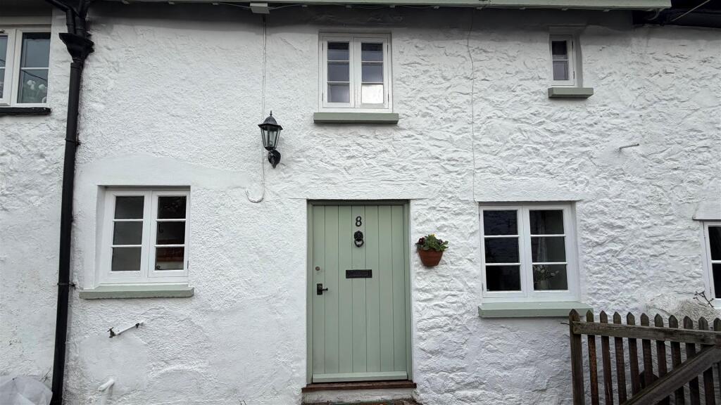 Main image of property: Holcombe Rogus