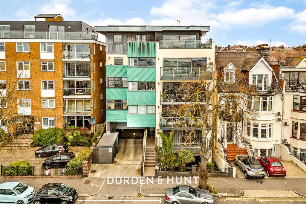 Main image of property: Grand Parade, Leigh-On-Sea, SS9