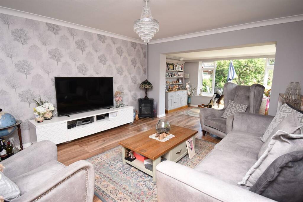 Hillside Road, South Tankerton, Whitstable photo 4