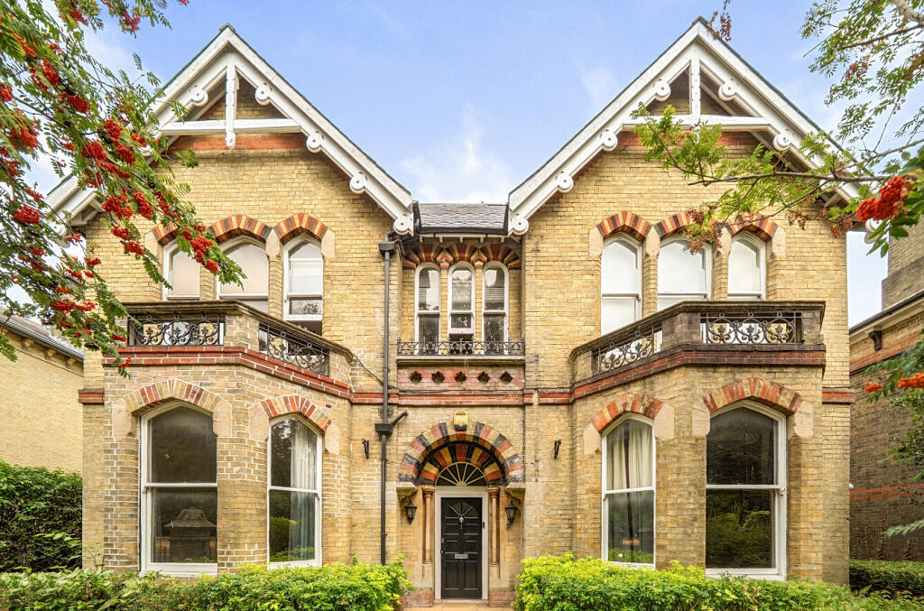 Main image of property: The Avenue, Southampton, Hampshire, SO17
