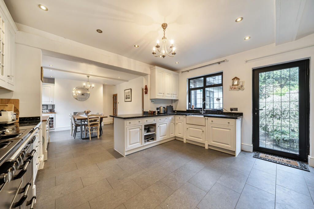 House in Sevenoaks, Halstead - View 5
