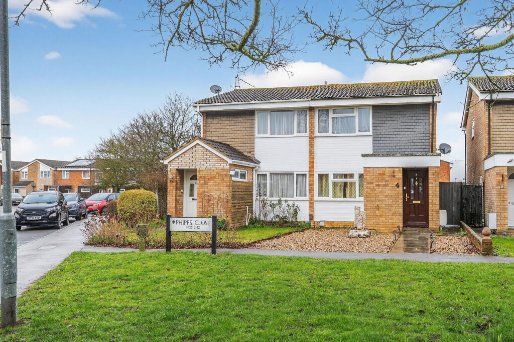 Main image of property: Phipps Close, Wilstead