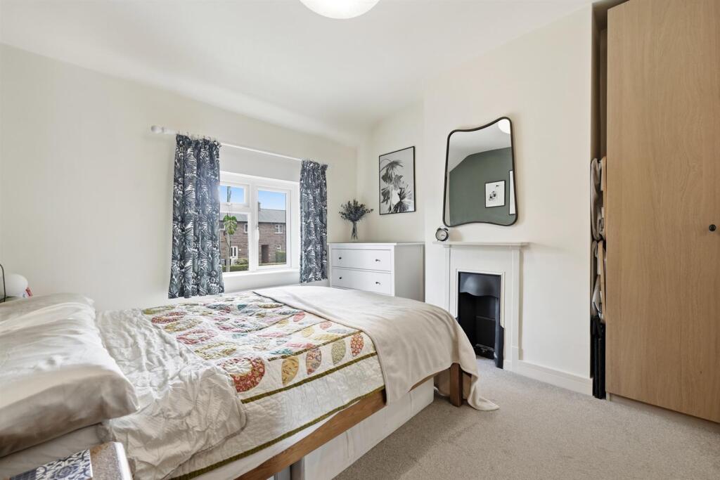Kingsway, Bollington, SK10 5EU photo 4