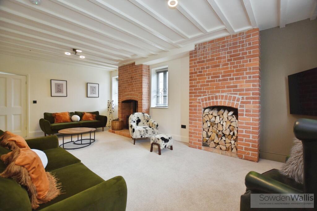 House in Leicester - More