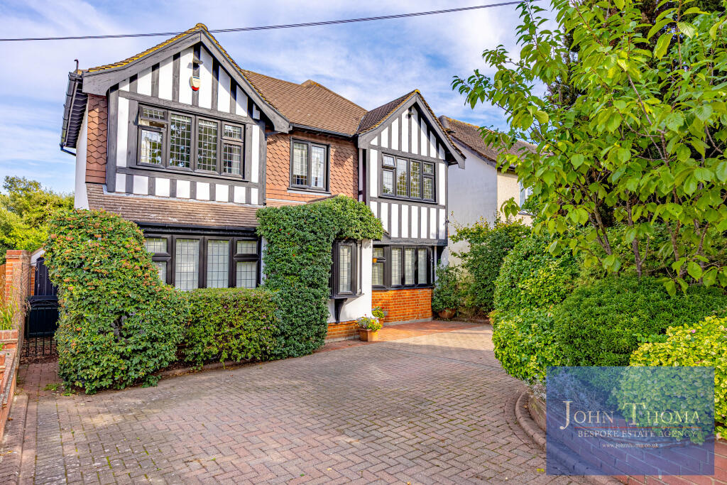 4-bed detached on Grange Crescent, Chigwell, Essex, £1,349,500