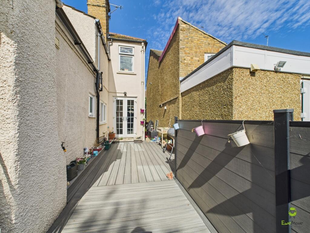 House in Dartford - View 3