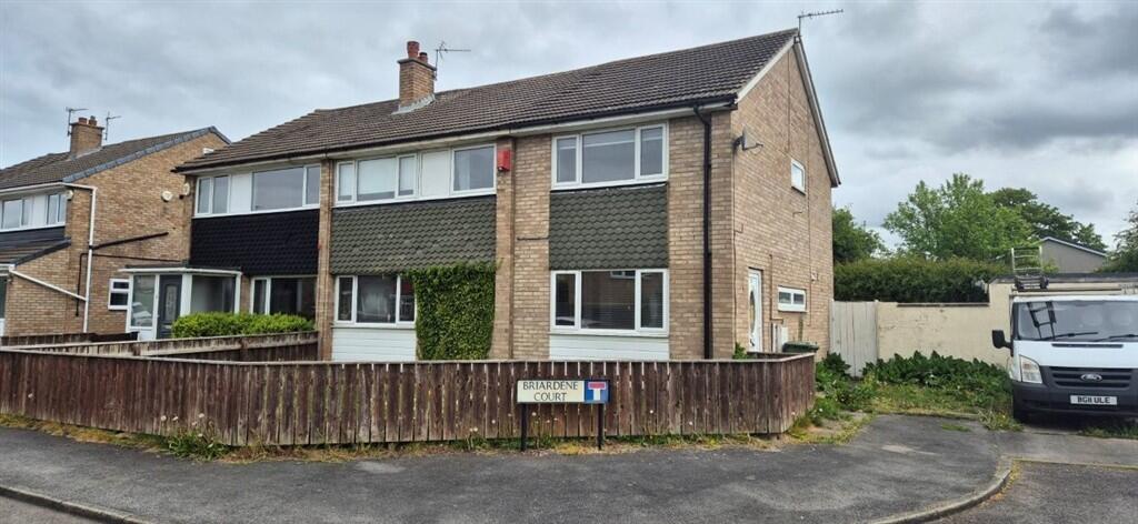 4-bed semi-detached on Briardene Court, STOCKTON-ON-TEES, £115,000