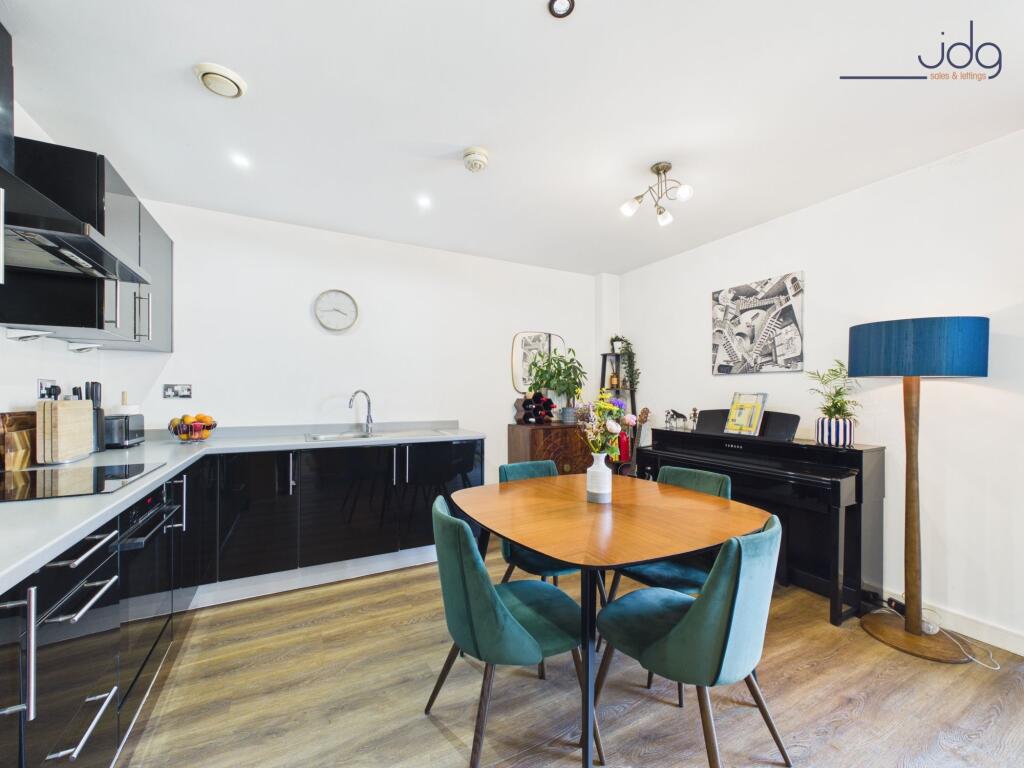 Apartment in Lancaster, Primrose, Moorlands - View 4