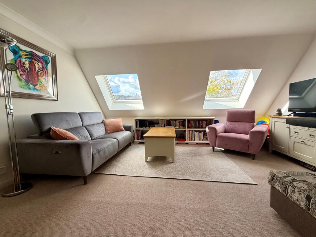 Apartment in Reading - View 2