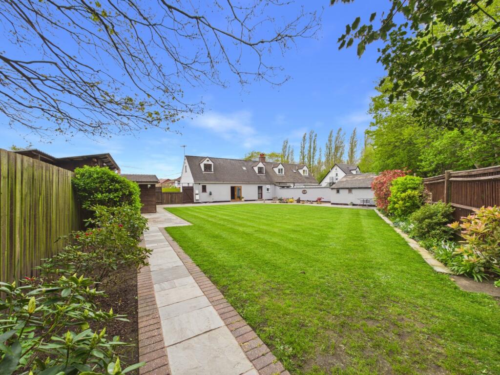 Main image of property: Upper Wick Lane, Rushwick, Worcester, Worcestershire, WR2