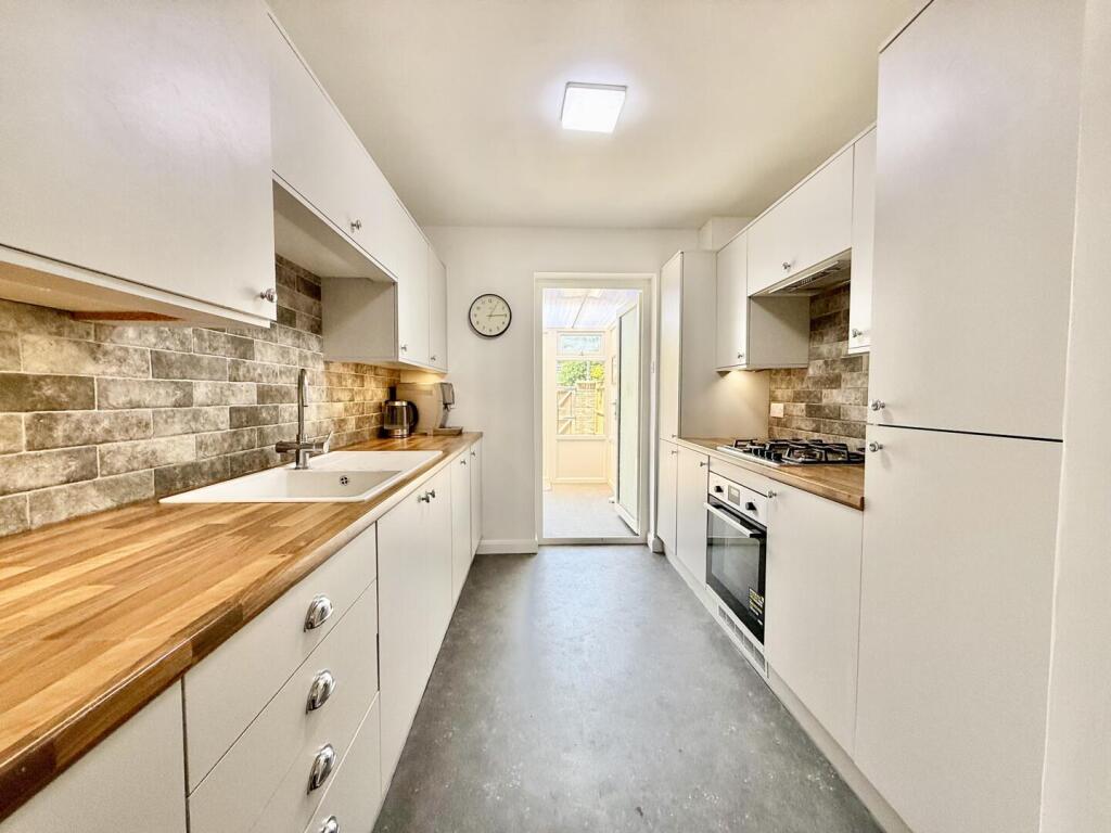 House in Highcliffe-on-Sea, Walkford, Highcliffe and Walkford - View 5