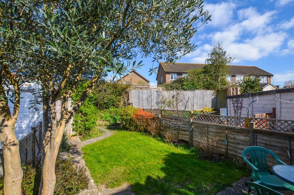 House in Wealden, Hailsham - View 2