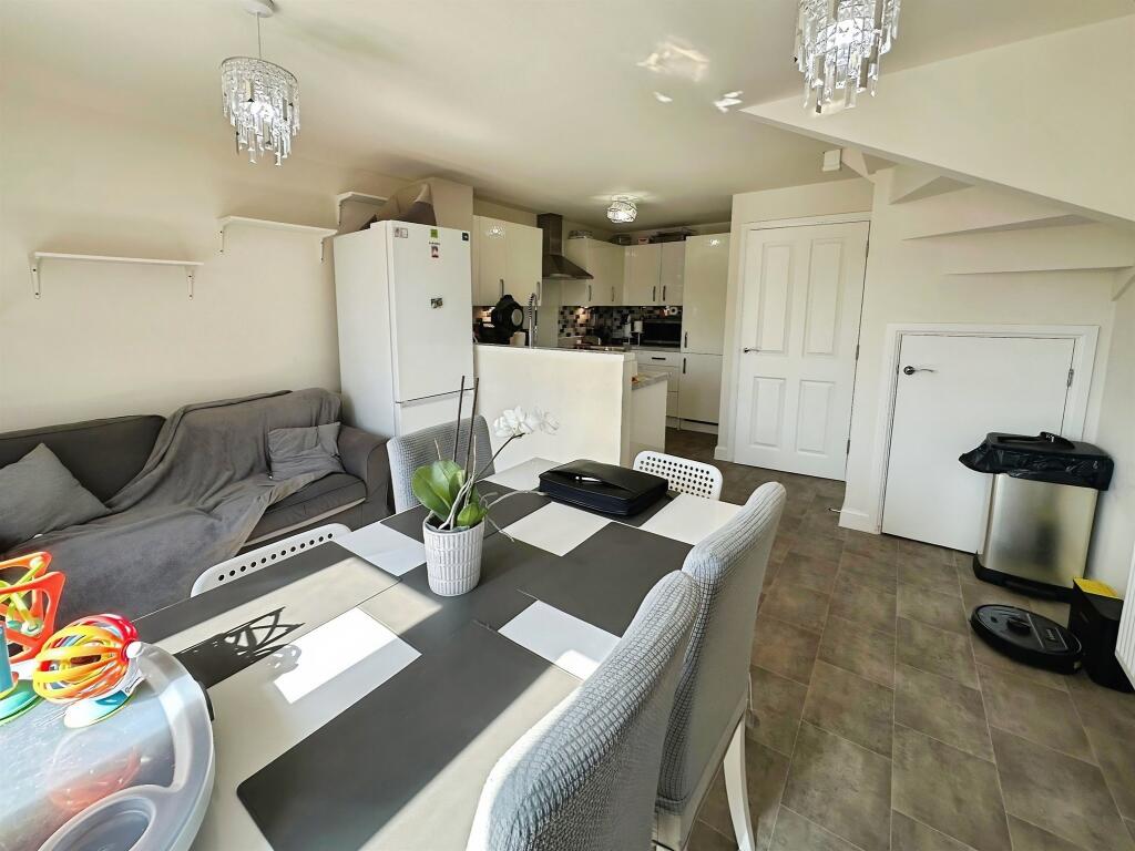 Asgard Avenue, Warsop, Mansfield photo 5