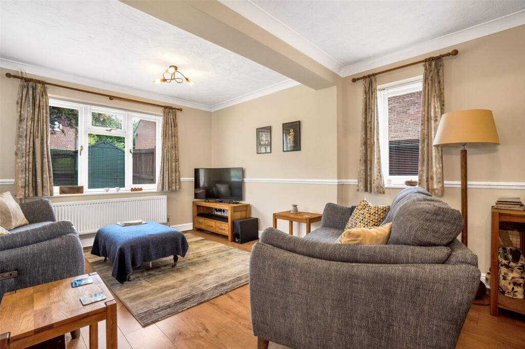 34, Lowry Way, Stowmarket, Suffolk, IP14 photo 5