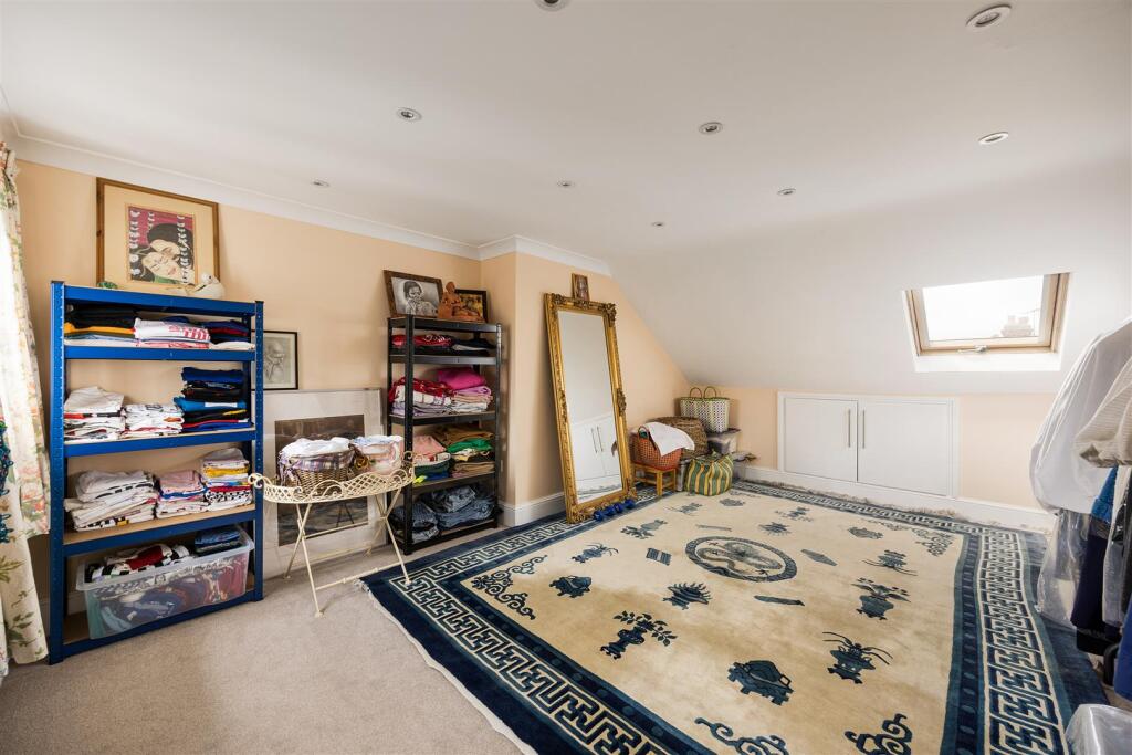 House in London, Hale End - View 4