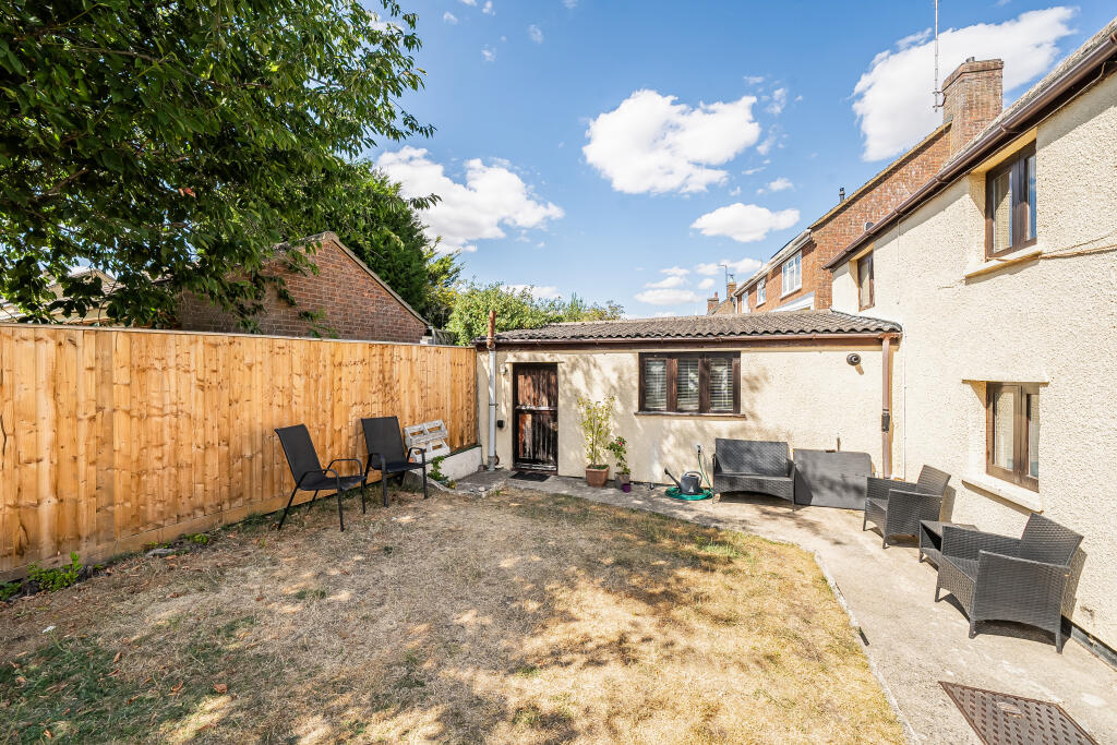 House in Swindon - View 4
