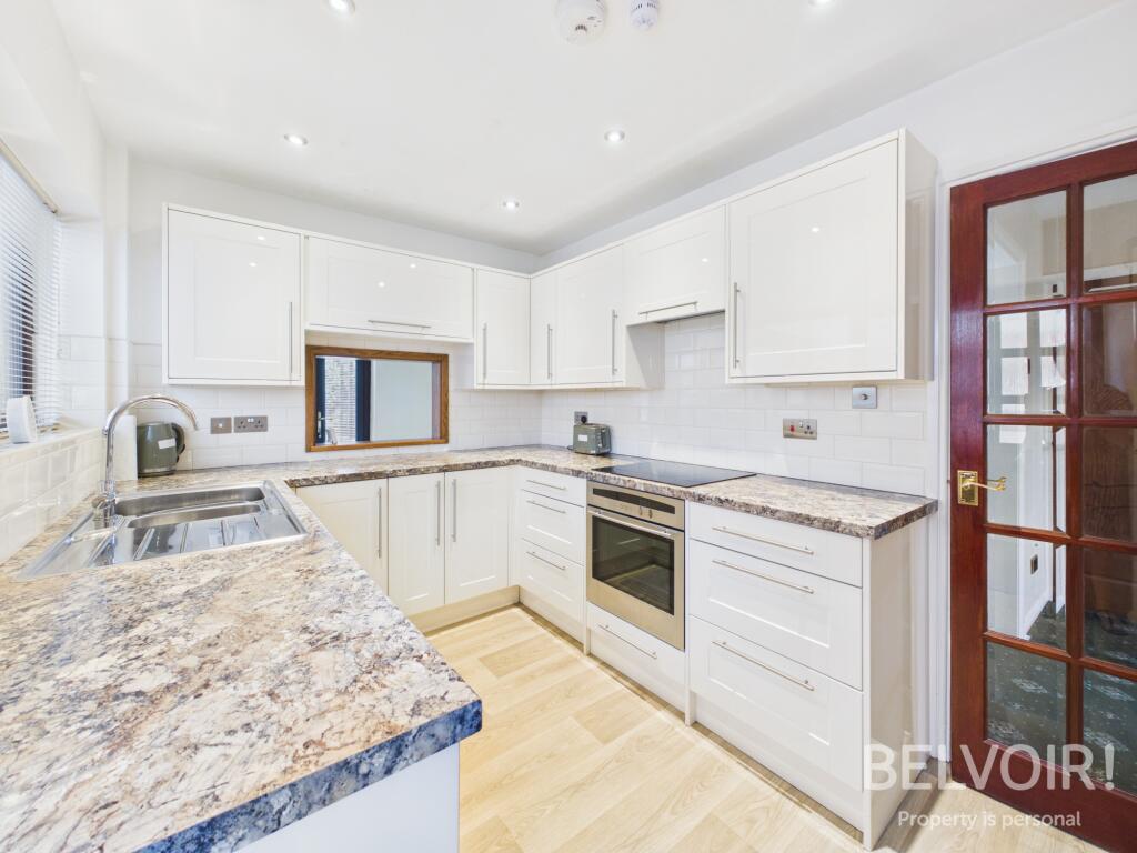 Copeland Avenue, Tittensor, ST12 photo 2