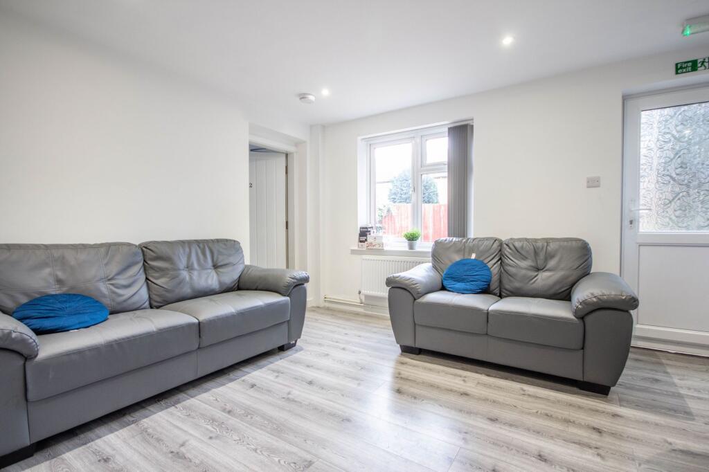 House in Leicester - View 2