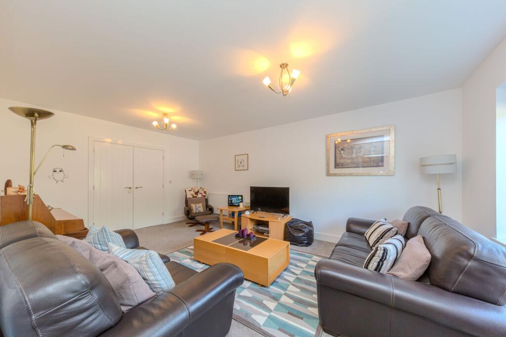 House in Stoke-on-Trent - View 2
