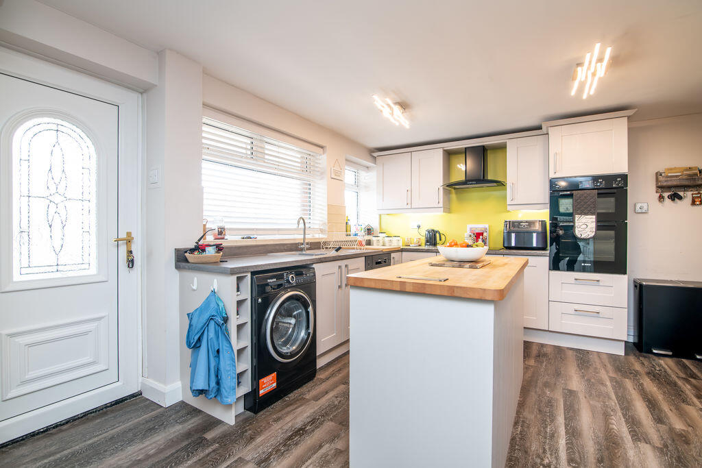 Additional image 8 of Stanway Gardens, West Bromwich