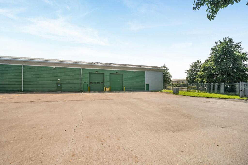 8693310-exterior27-800.jpg