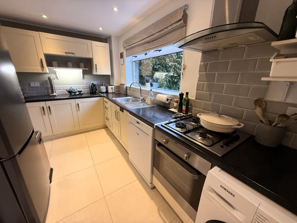 House in Swindon - View 4